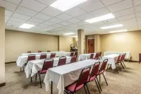 Wingate by Wyndham Conway - Pet friendly
