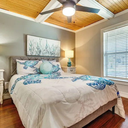 Tropical Oasis in Lehigh Acres: Great for Groups!