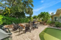 445 Watts Way - spa