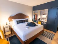 The Hoya Hotel at Georgetown Hotels near Bryce Park