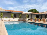 Ibis Montauban - Pool