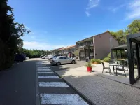 Campanile NATURE - Orange - parking