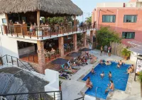 Viajero Sayulita Hostel - parking