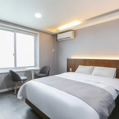 Hotel Valentine Gyeongju Отели рядом с достопримечательностью «Парк аттракционов Gyeongju World»