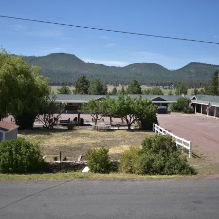 Alpine Adventures Inn