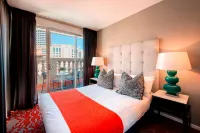 Miller Apartments - balcony