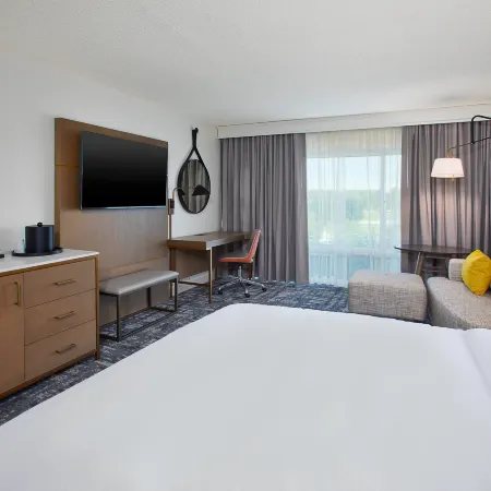 Crowne Plaza Bowling Green KY by IHG