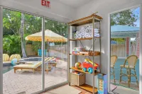 Bradenton Bliss Heated Pool Hot Tub Games - Jacuzzi