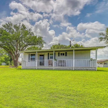 Recently Remodeled Route 66 Retreat! Claremore Gem