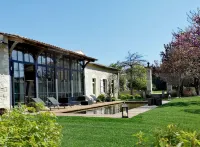 Le Clos Saint-Martin Hôtel & Spa - Afhentnings-/afleveringstjenester