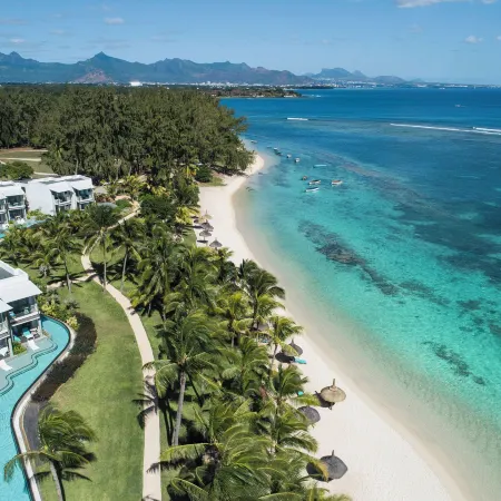 Victoria Beachcomber Resort & Spa