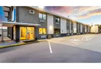 Motel 6 Ogden, UT- Downtown - parking