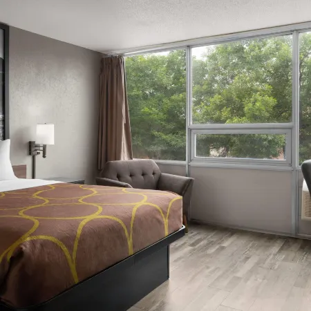 Super 8 by Wyndham Great Falls City Center