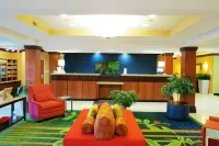 Fairfield Inn & Suites Mount Vernon Rend Lake - parking