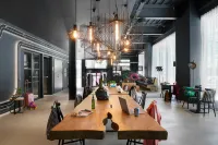 Moxy Milton Keynes - parcheggio