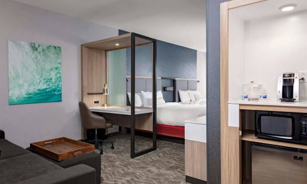 SpringHill Suites Kansas City Plaza