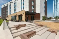 SpringHill Suites Milwaukee West/Wauwatosa - parking