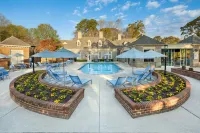 Marriott's Manor Club at Ford's Colony - parking