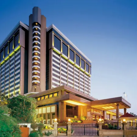 Taj Lands End