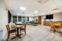 Welcome Suites-O'Fallon - parking