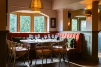Potters Heron Hotel - breakfast