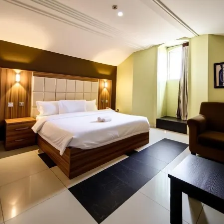 Aotel Hotel Lagos Ago
