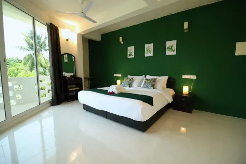Pamera Thoddoo - balcony