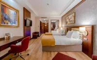 Wellborn Luxury Hotel - spa