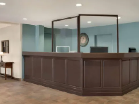 Travelodge by Wyndham Edson 2409079 Alberta Ltd. Hoteles en Edson