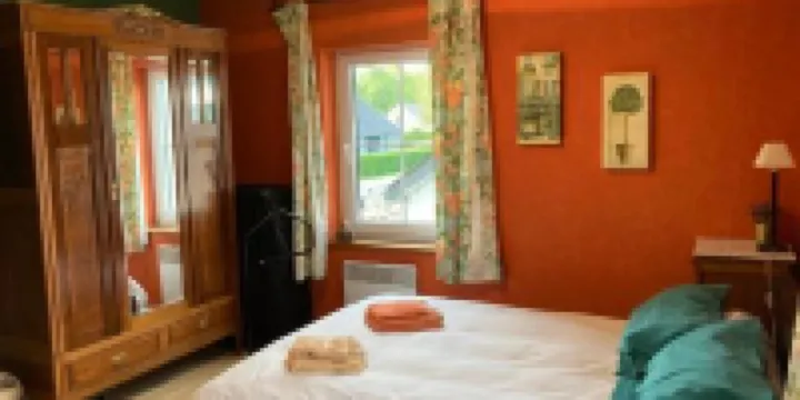 Golden Butterfly - Doppelzimmer Mit Gemeinsamem Bad