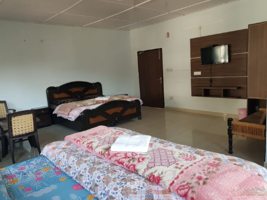 Hotel Pinewood Dalhousie Chamba Updated 2021 Price Reviews Trip Com