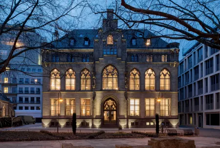 THE QVEST hideaway Отели рядом с достопримечательностью «Melaten-Friedhof»