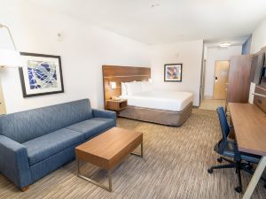 Holiday Inn Express & Suites Las Vegas SW – Spring Valley