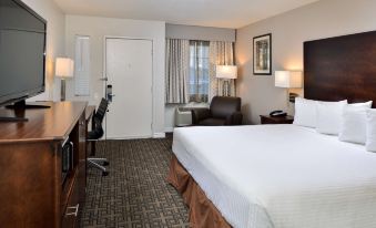 Best Western Kettleman City Inn  Suites