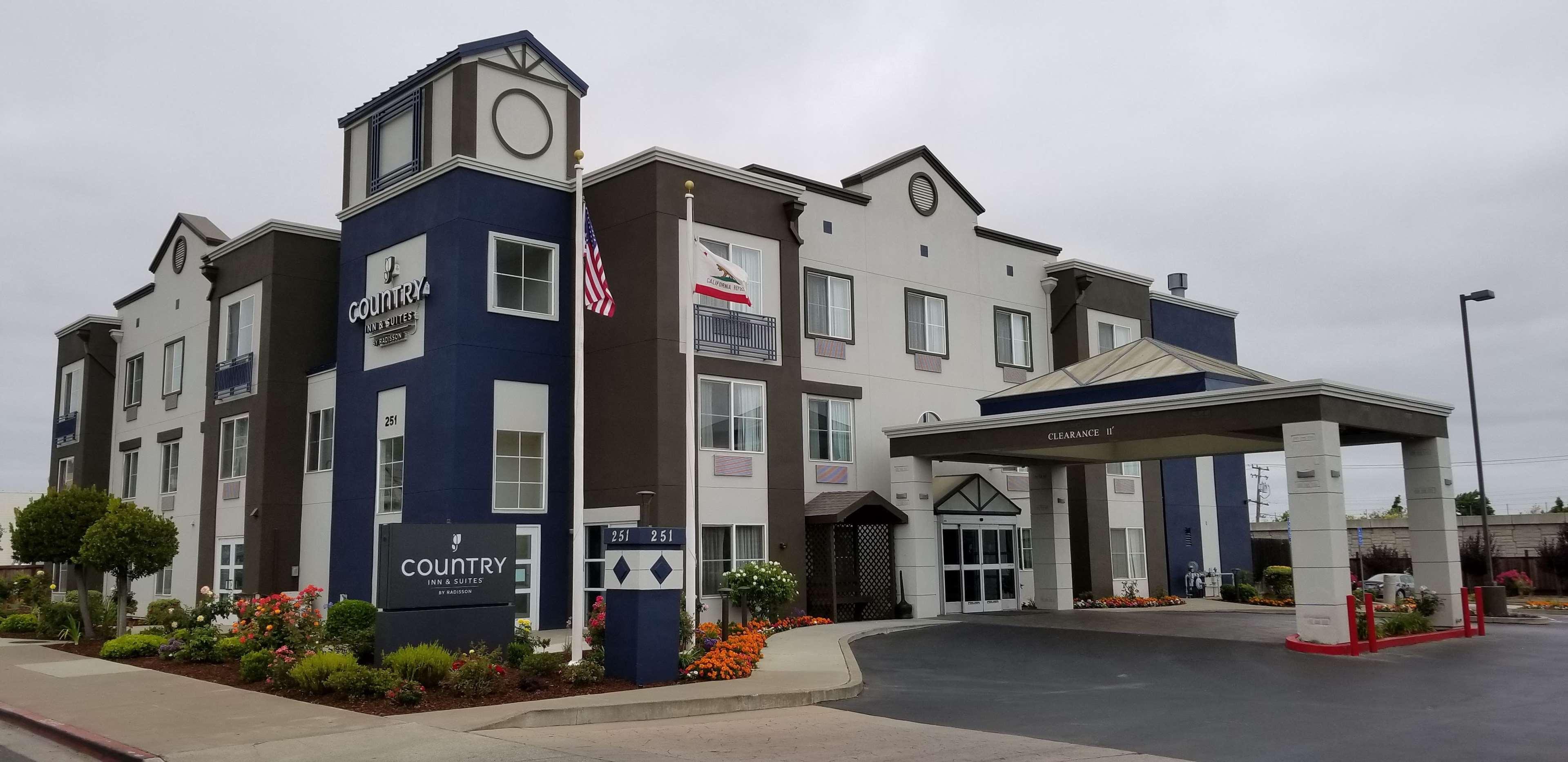 Country Inn & Suites by Radisson, San Carlos, CA