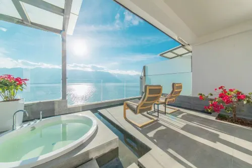 Beibuwan Yihao Zhijia Seaview Holiday Hotel