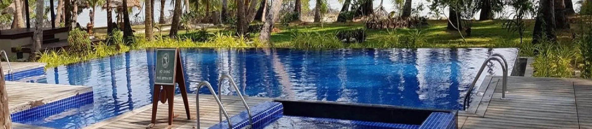 Khách sạn cao cấp