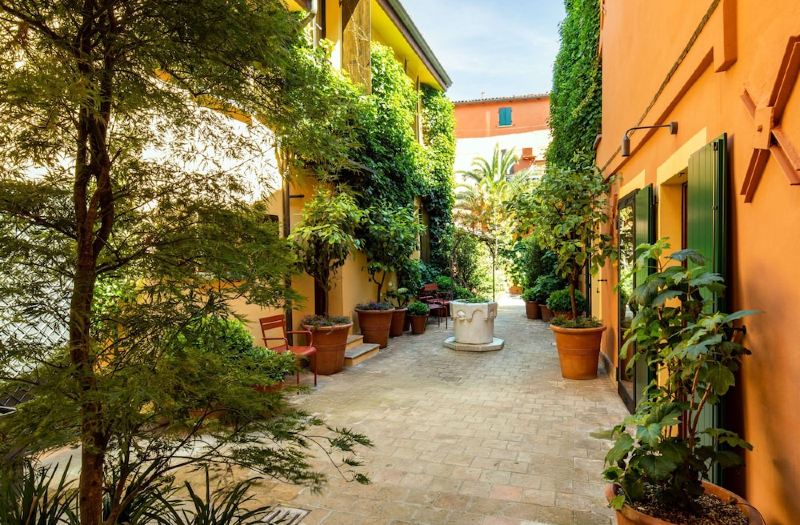 Hotel Porta San Mamolo-Bologna Updated 2023 Room Price-Reviews & Deals |  Trip.com