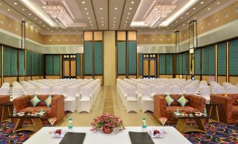 Red Fox by Lemon Tree Hotels, Bhiwadi