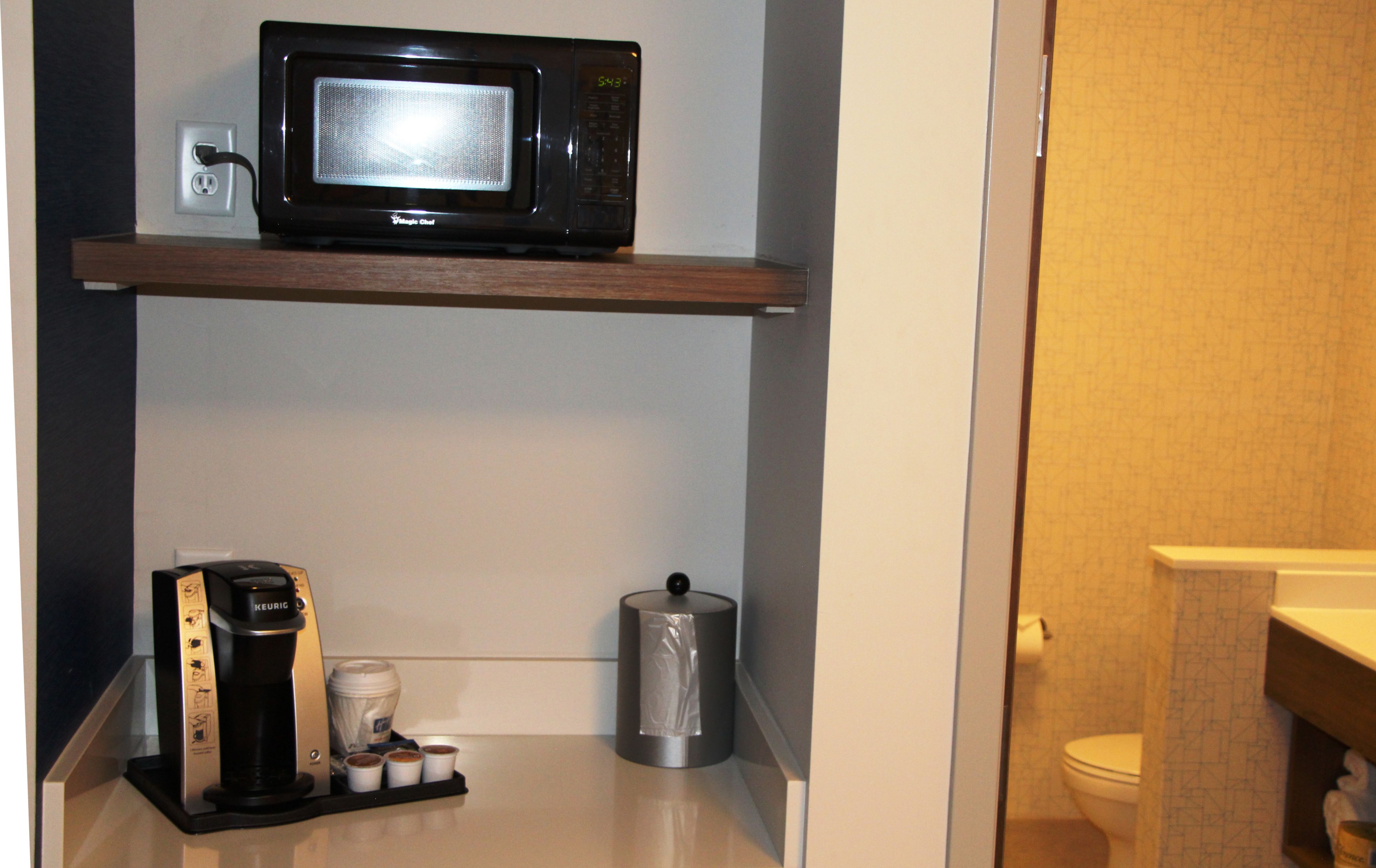 Holiday Inn Express & Suites Phoenix - Airport North, an Ihg Hotel