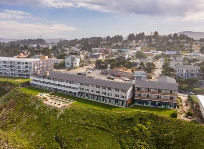 The Coho Oceanfront Lodge