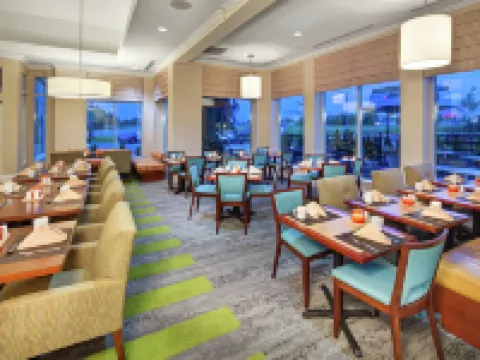 Hilton Garden Inn Toronto-Oakville Hotels in Oakville