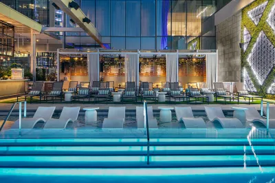 JW Marriott Charlotte Hotels near Bojangles Coliseum