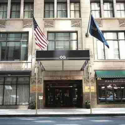 Club Quarters Hotel, Central Loop Hotel Exterior