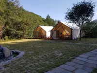 Hongcheon with El Pension Hotels near Palbongsan