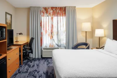 Fairfield Inn & Suites Paducah 鄰近Zales的酒店