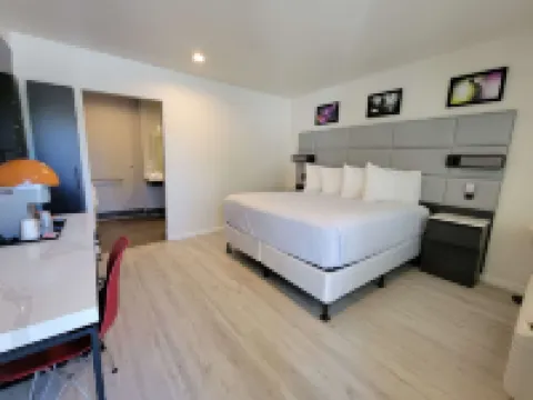 聖克拉拉署名酒店