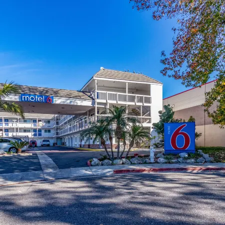 Motel 6 Fountain Valley, CA - Huntington Beach Area
