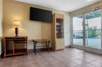 Rodeway Inn Hotel a Candler