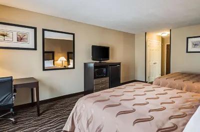 Quality Inn & Suites Frostburg-Cumberland Hôtels à : Frostburg